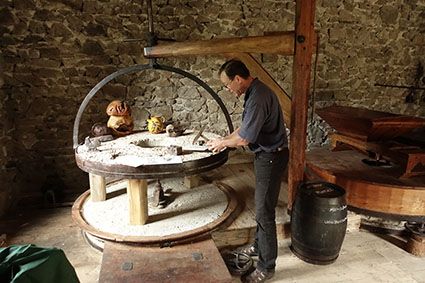 TOURNE MOULIN, TOURNE !
