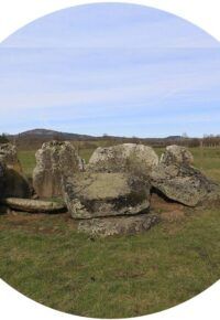 Balade nature et patrimoine, à la découverte du Dolmen de la « Pierre des fées » pour les journées de l’archéologie 